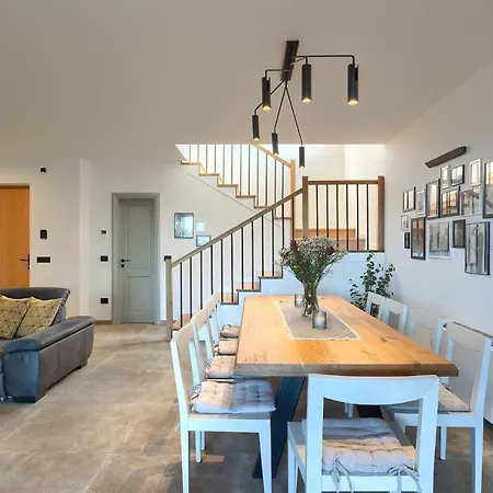 Modern Grgo With Pool And Jacuzzi In Villa *