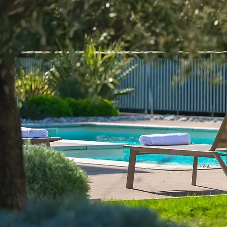 Villa Modern Grgo With Pool And Jacuzzi In